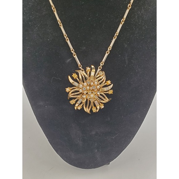 Coro Jewelry - Vtg Coro Gold Tone Faux Pearls Rhinestones 14" Estate Star Burst Necklace